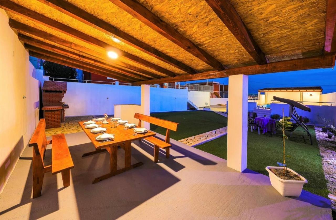 Villa Ana Kaštel Sućurac Dış mekan fotoğraf